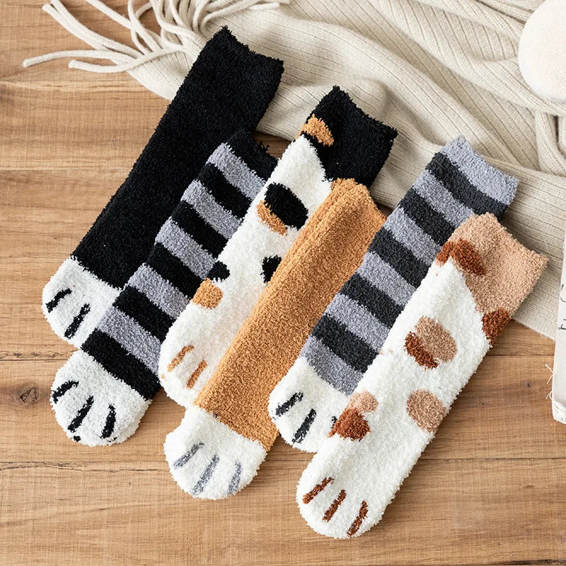 🐾 Fluffy Cat Paw Socks
