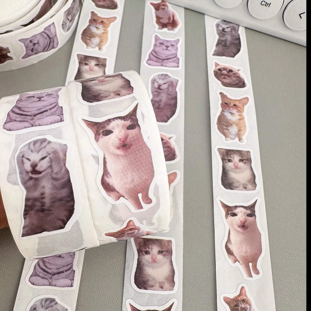 500PCS/Roll Cat Meme Stickers 7 Styles Funny Cat Stickers Cute Animal Decals Vinyl Waterproof Sticker for Scrapbooking DIY